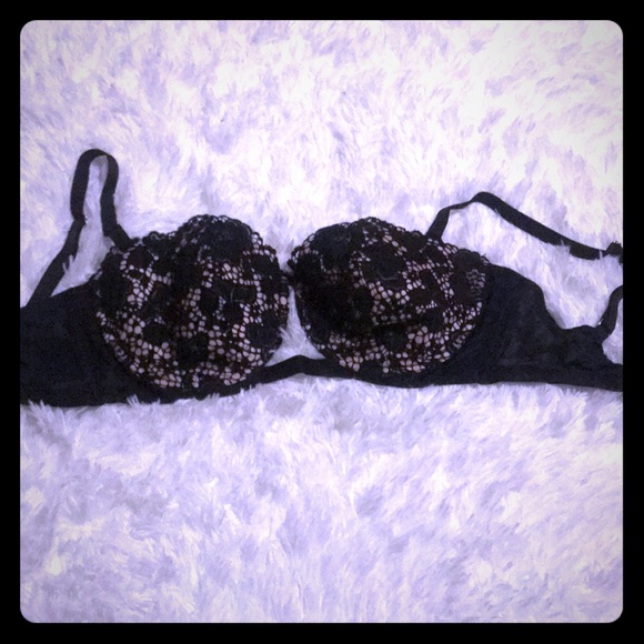 Victoria’s Secret bra - Picture 1 of 2